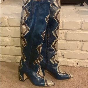 Sam Edelman Snake Boots Size 7